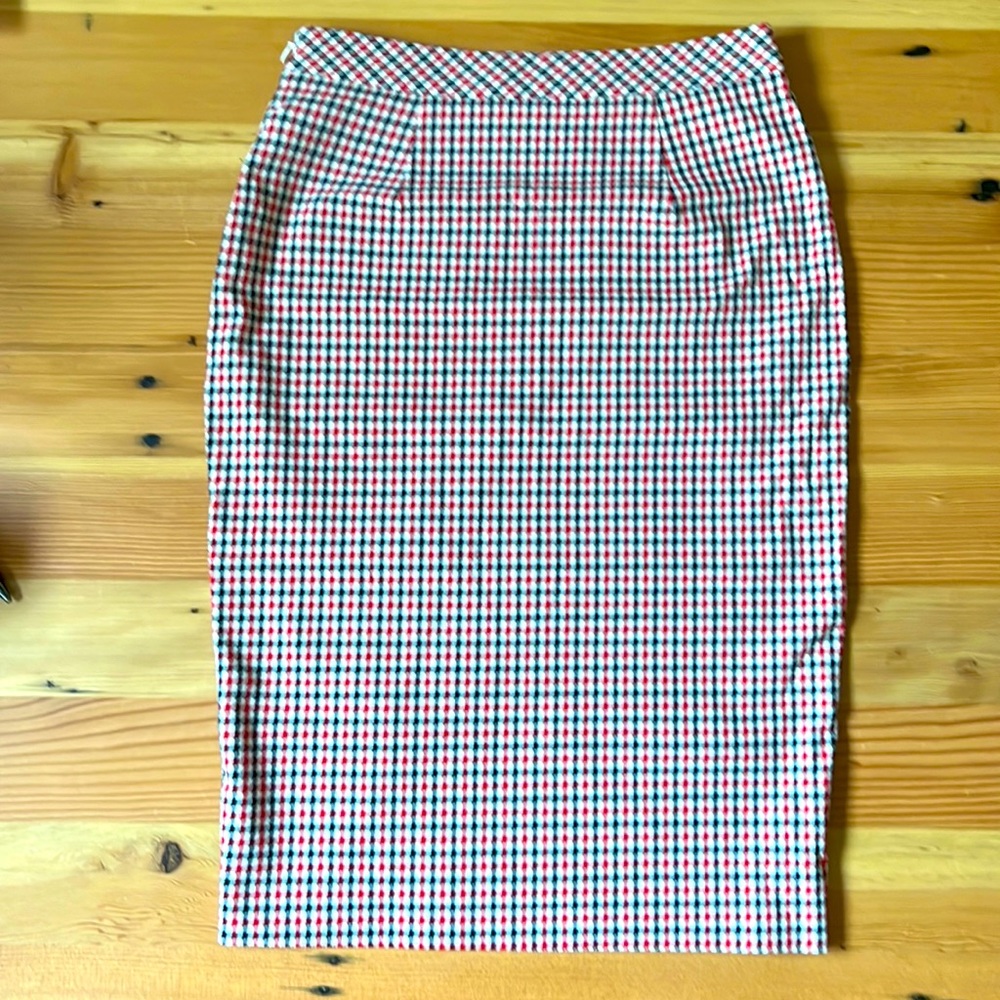 Banana Republic Pencil Skirt size 2 - Picture 2 of 5
